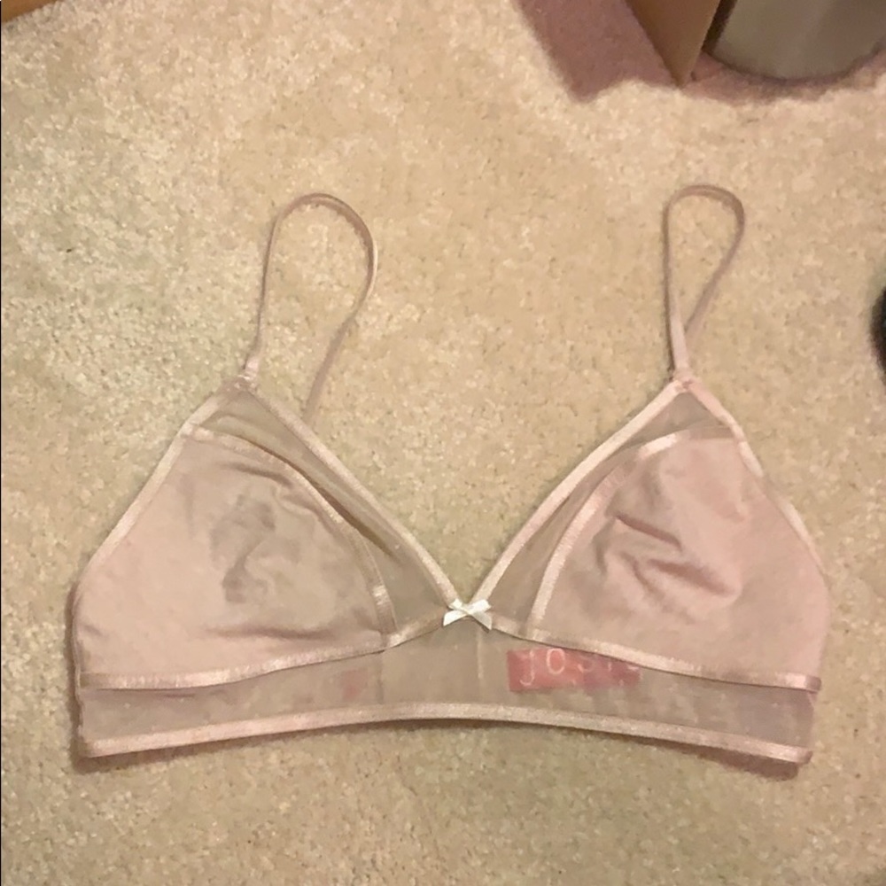 Small Natori/Josie bralette. Brand new. Too small
